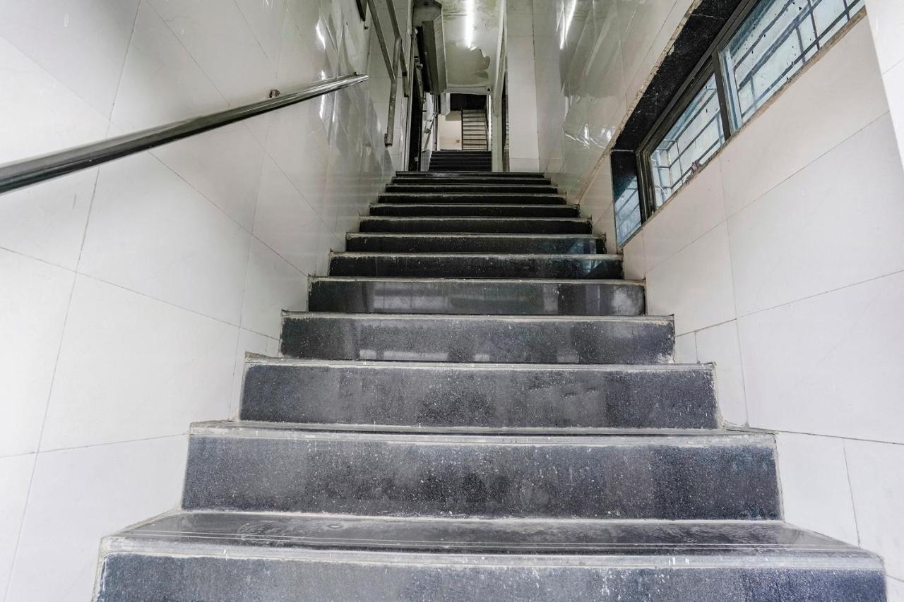 Fabhotel Antlers Mumbai Exterior foto