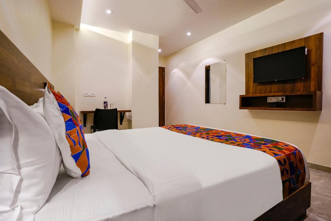 Fabhotel Antlers Mumbai Exterior foto